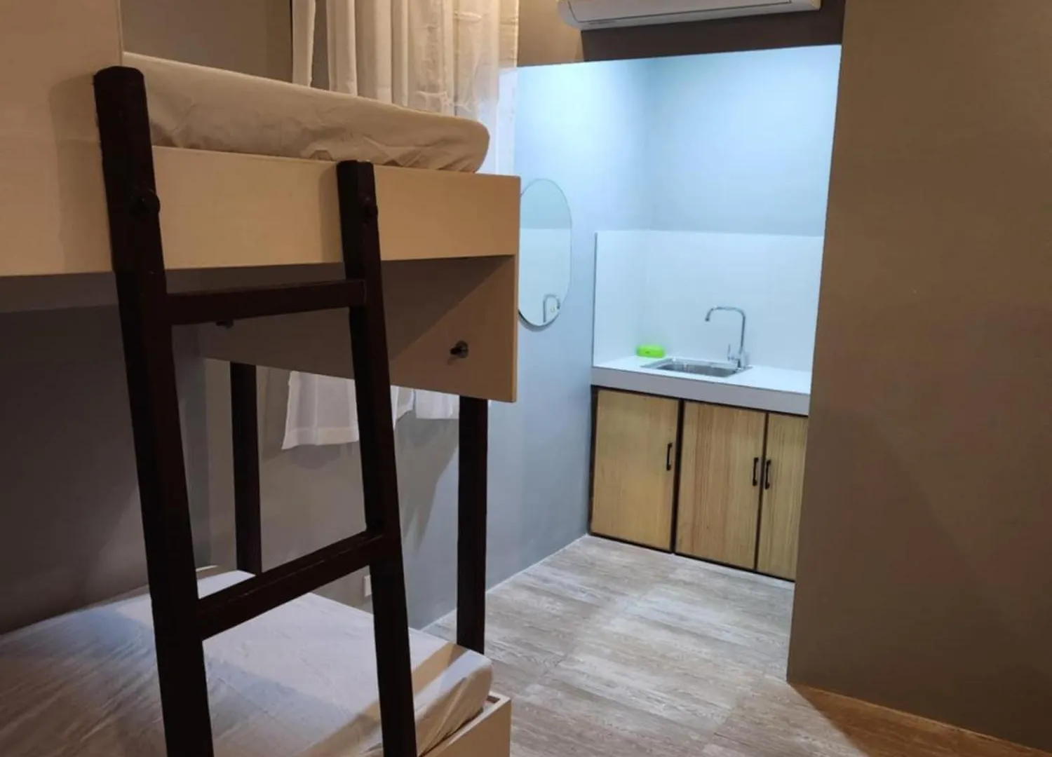Yes Guesthouse آنغلوس بيت ضيافة