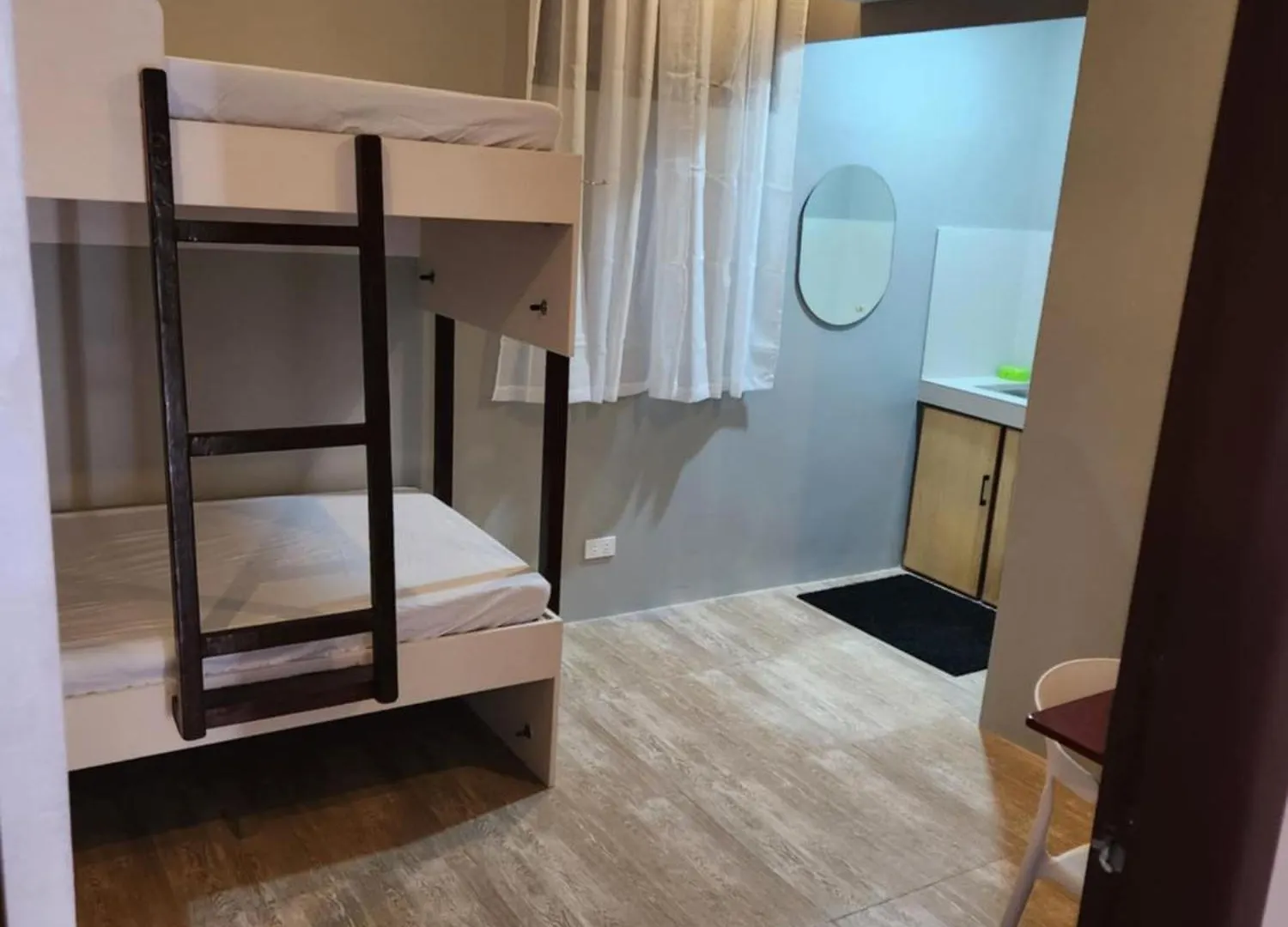 Yes Guesthouse آنغلوس