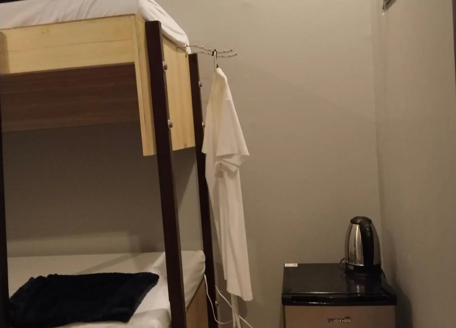 Yes Guesthouse آنغلوس 0*,